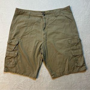 Wrangler Authentics Men's Cargo Shorts Size 40 Beige Pockets Relaxed
